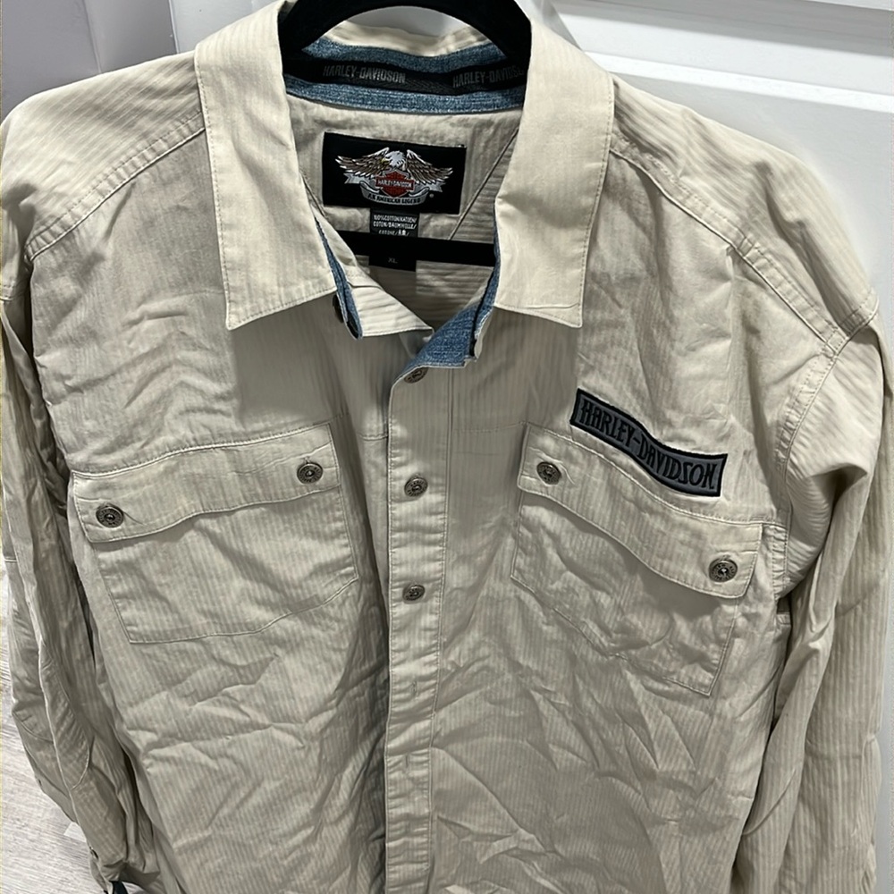 Men’s Harley Davidson button-down shirt